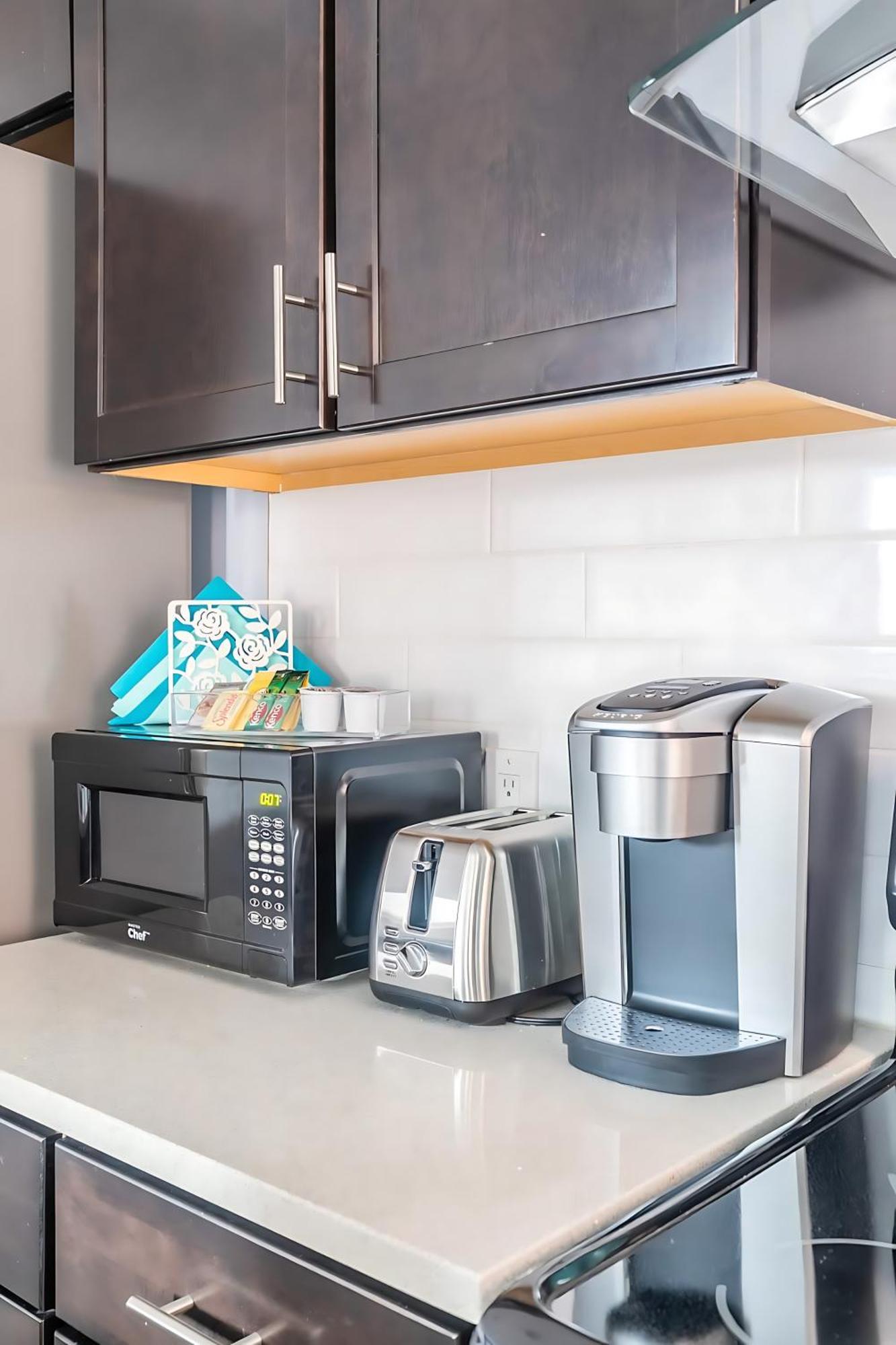 Pet Friendly - 1Br Newly Renovated Apartment Отава Екстериор снимка